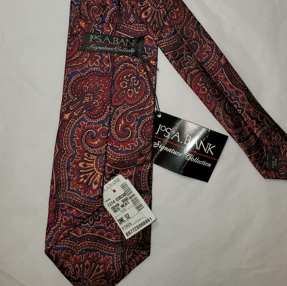 JOS A BANK SIGNATURE NECKTIE - Picture 2 of 4